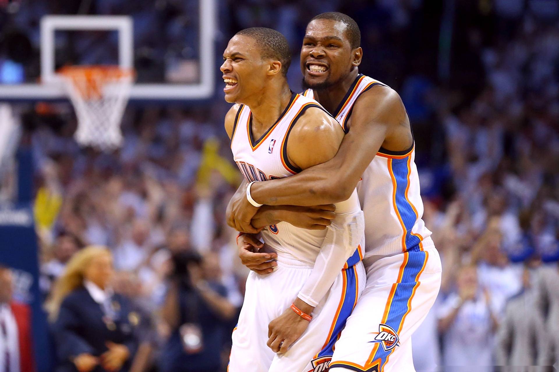 海星体育-威少惊艳全场，官方宣布新规助攻爆棚，连续三场30+逆转取胜！