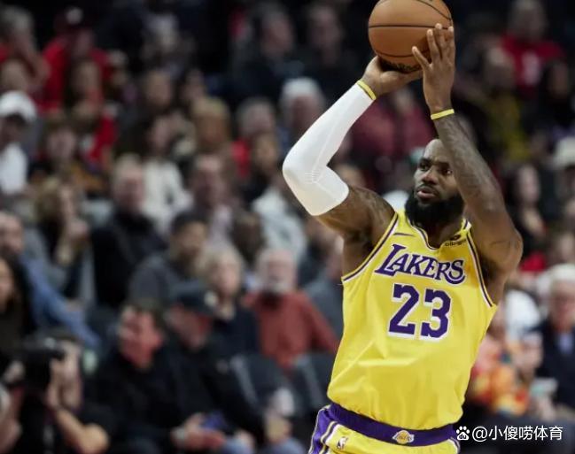 海星体育直播-猛龙惊艳全场，复出首战轰40分助攻爆棚，詹姆斯逆转取胜！